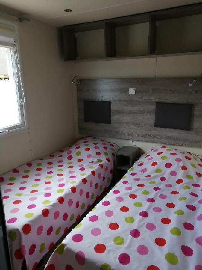Charmant Mobil-Home Rocbaron Exteriér fotografie